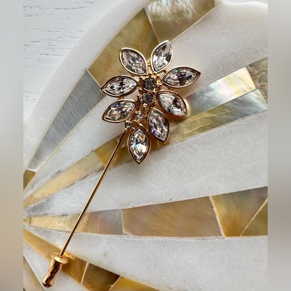 VINTAGE MONET STICK PIN - Picture 1 of 6